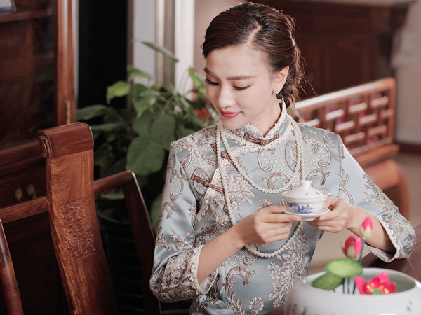 �ų�֮������