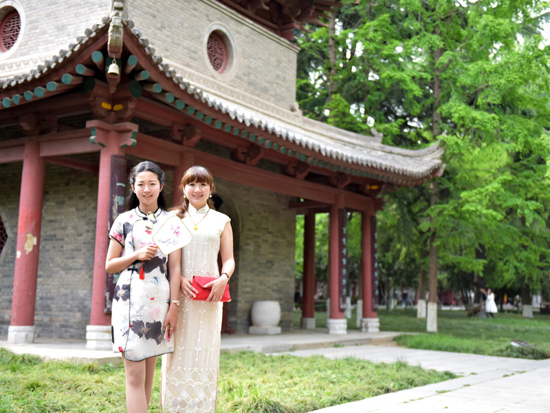 �������g������ �����A����sС����