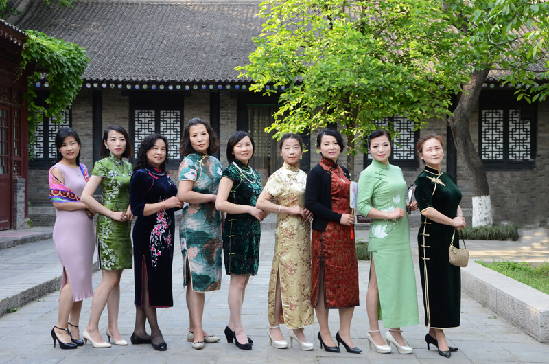 �������g������ �����A����sС����