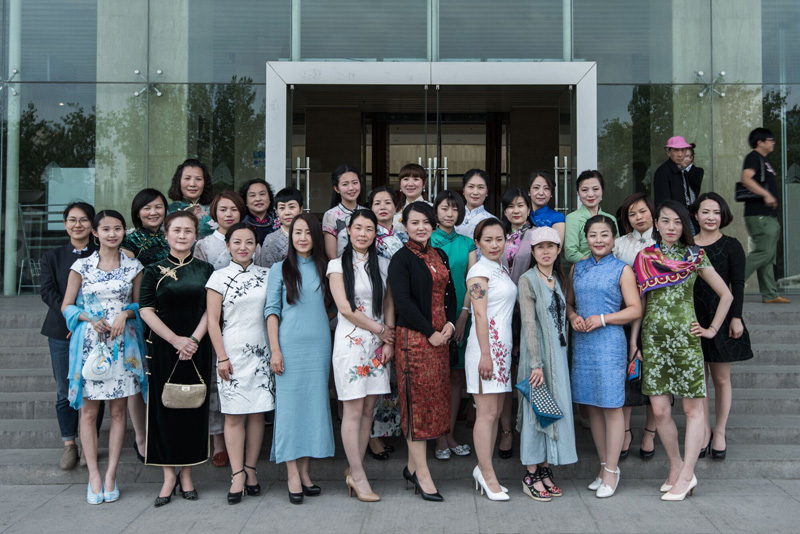 �������g������ �����A����sС����