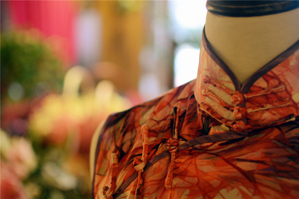 ����Ц�Z����Ů�Կ��g