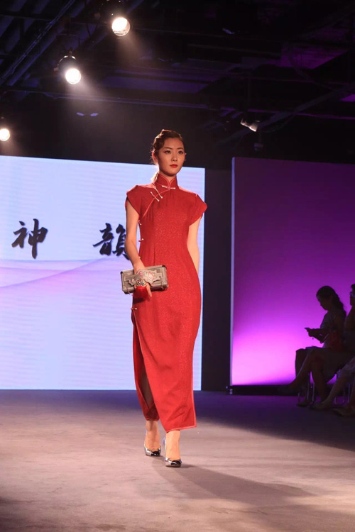 �����n���bչʾ��������ھ��e�� �������۴����Ї������