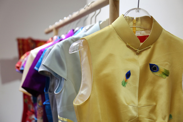 ľ�����������^�Ϻ��°׼���