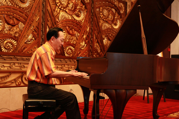 ���Ϻ����£�Ʒõ������������õ����족�Ŀ����