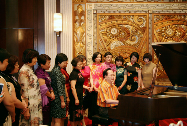 ���Ϻ����£�Ʒõ������������õ����족�Ŀ����