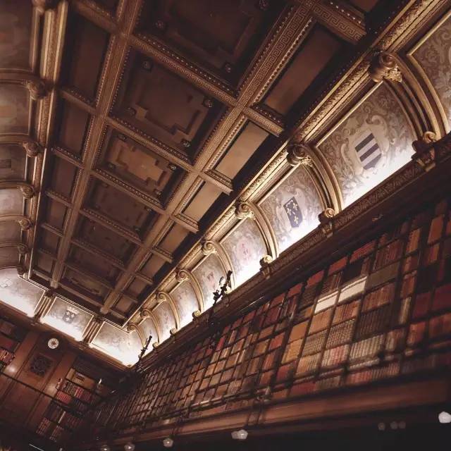 ���� NA LADY ȥ���У�����ϵ���֮��