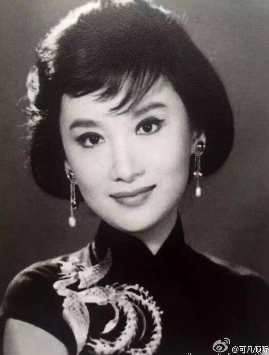 �������g����С��Ů ��ٝ�Ї��ձ�