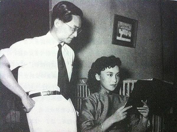 �������g����С��Ů ��ٝ�Ї��ձ�