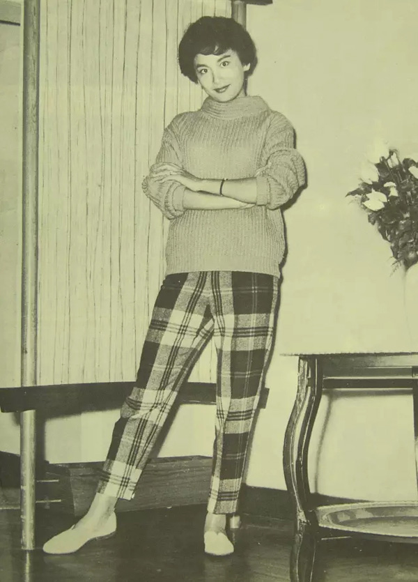 �������g����С��Ů ��ٝ�Ї��ձ�