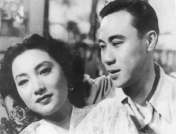 �������g����С��Ů ��ٝ�Ї��ձ�