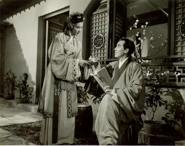 �������g����С��Ů ��ٝ�Ї��ձ�