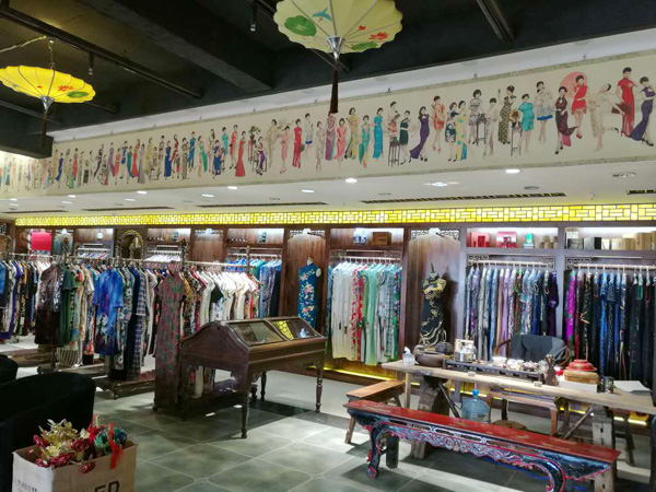 �����ƶ��A�����۲�ˇ��