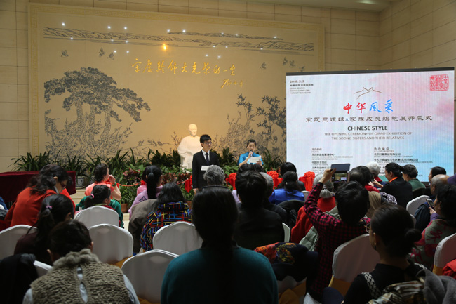 �����������������L�ɡ��ھ��_Ļ