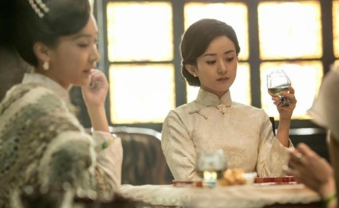 圓臉的穎寶穿上旗袍真的是小仙女無疑了