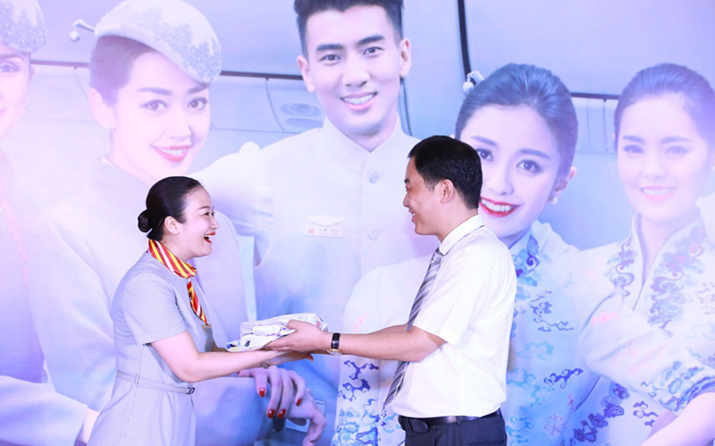 ���Ϻ����״β����������鹤����׌����֮�����{(l��n)���Ͼ`�ţ�