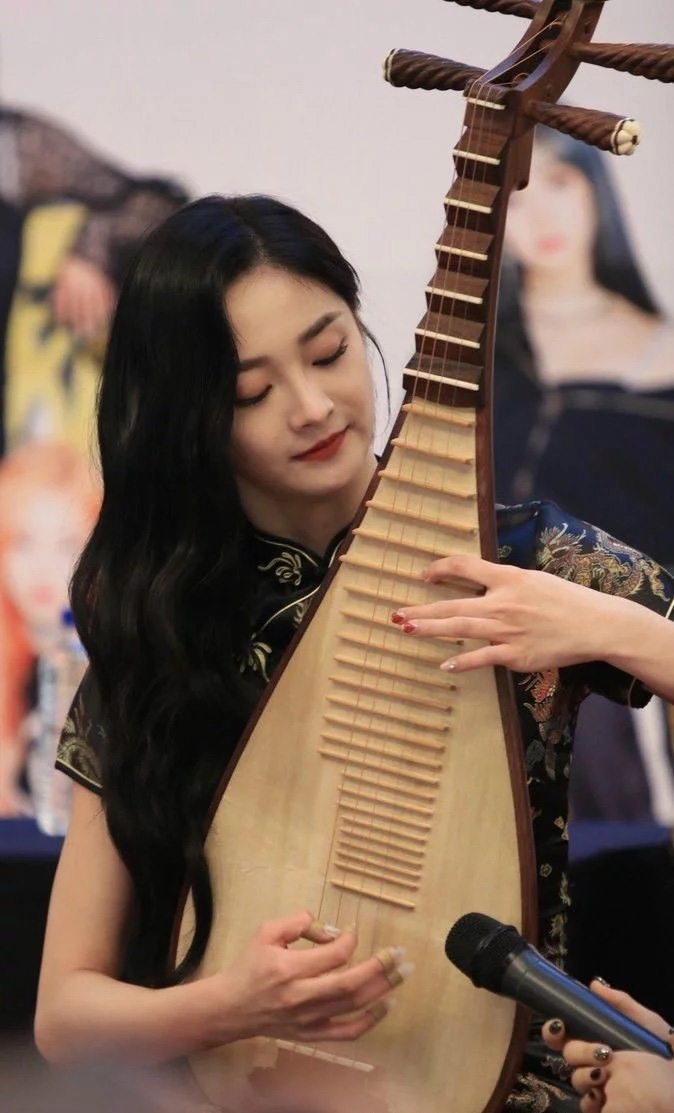 �ܝ����Ї��L(f��ng)�������ພ������ɢ�l(f��)���c����ͬ�Ĺ�â