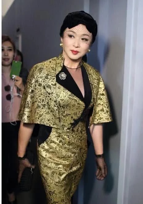 ����һ�u��ɫ����,��ȫ��!�Ԛ���¶