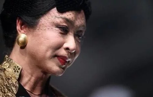 ����һ�u��ɫ����,��ȫ��!�Ԛ���¶