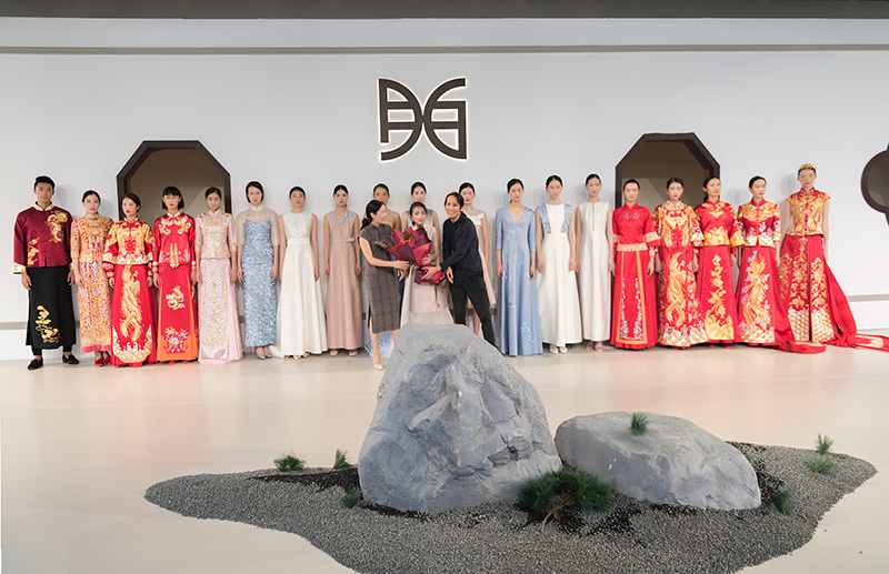 “麗舊迷新”月白營(yíng)造新中式之美