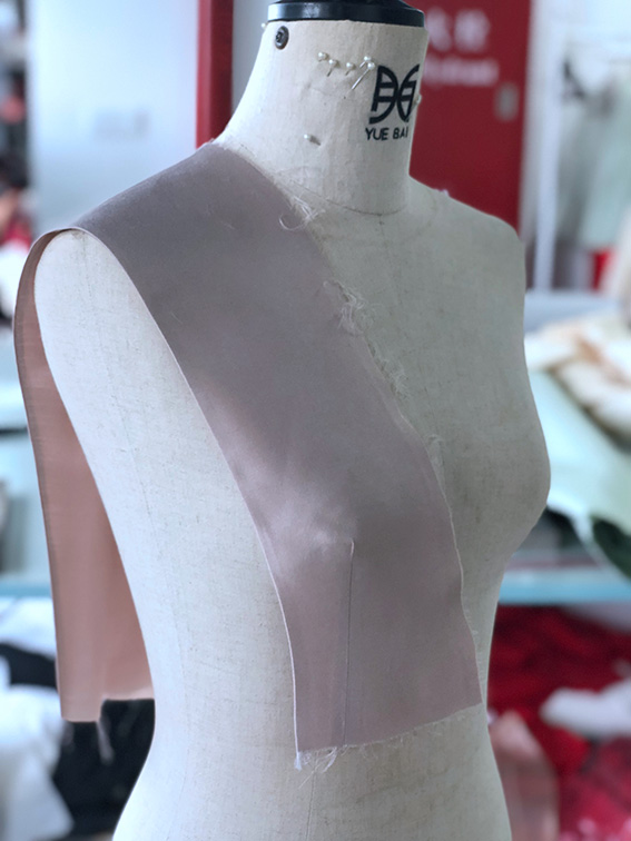 “麗舊迷新”月白營(yíng)造新中式之美