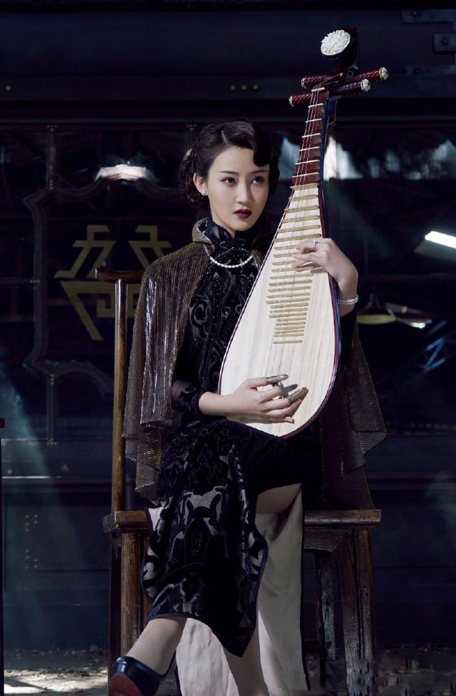 ���i����������{(di��o),�����ۚ��|(zh��)�@�G,��Ů׃������£�