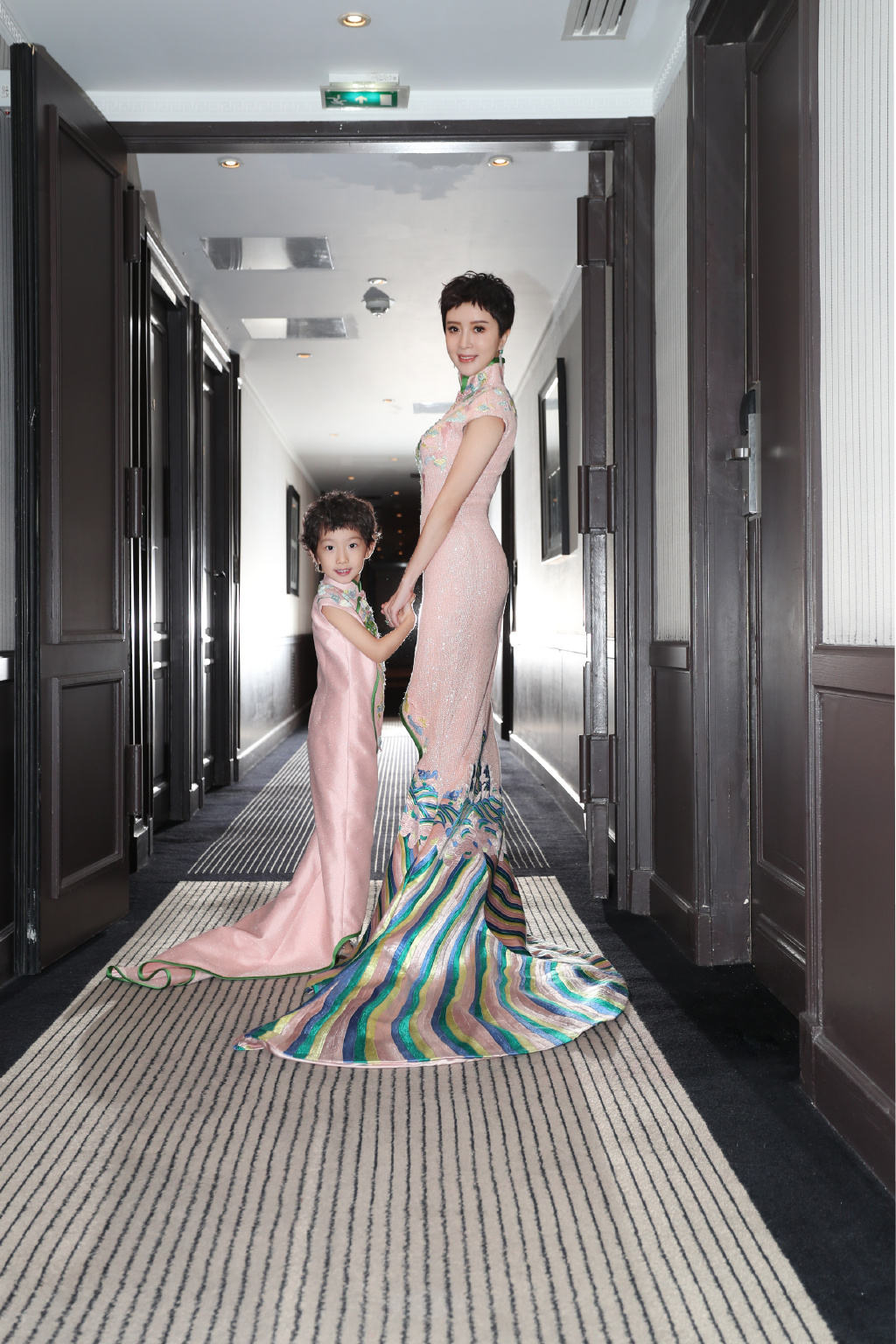 ��������β���۬F��ꩼ{��ȫ��90��Ь��Ӳ��!