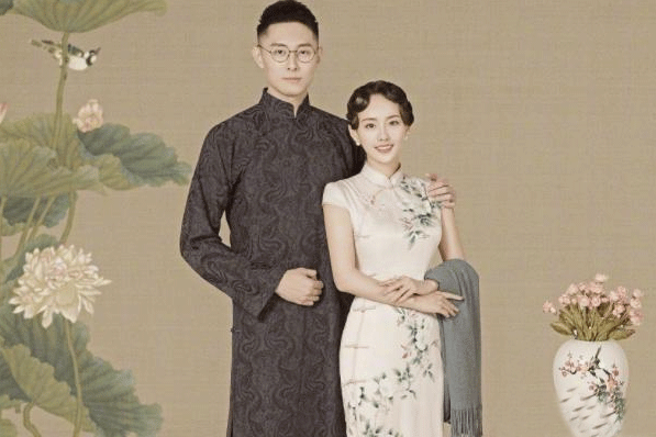 張嘉倪穿旗袍拍懷舊版“全家福”溫婉又驚艷!