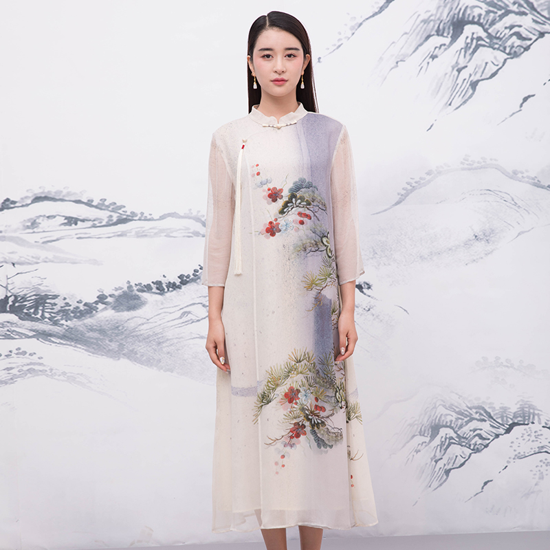 德黎格爾 刺繡旗袍 德黎格爾羊絨衫