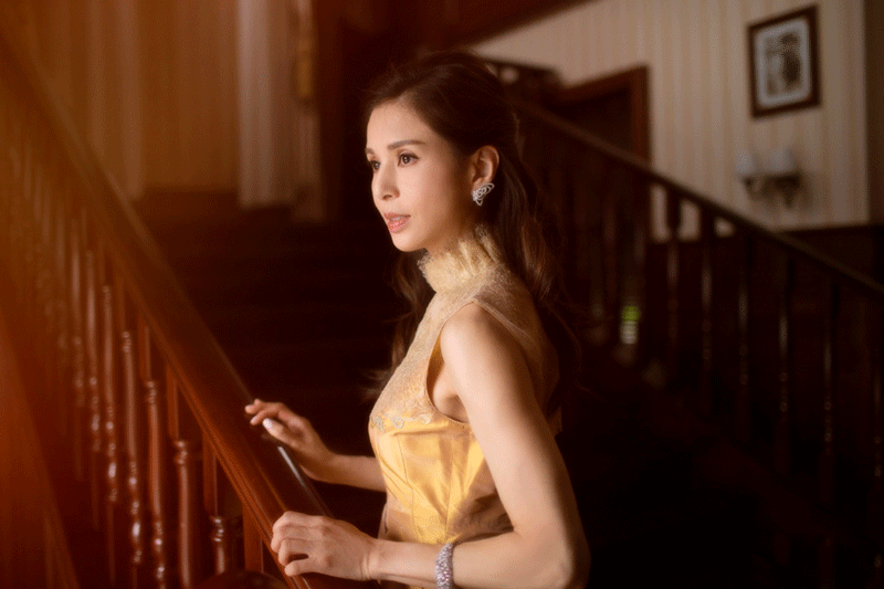 ����ͮ�����Sɫ�͹����ۣ���֫�w�����ˑB�����f��