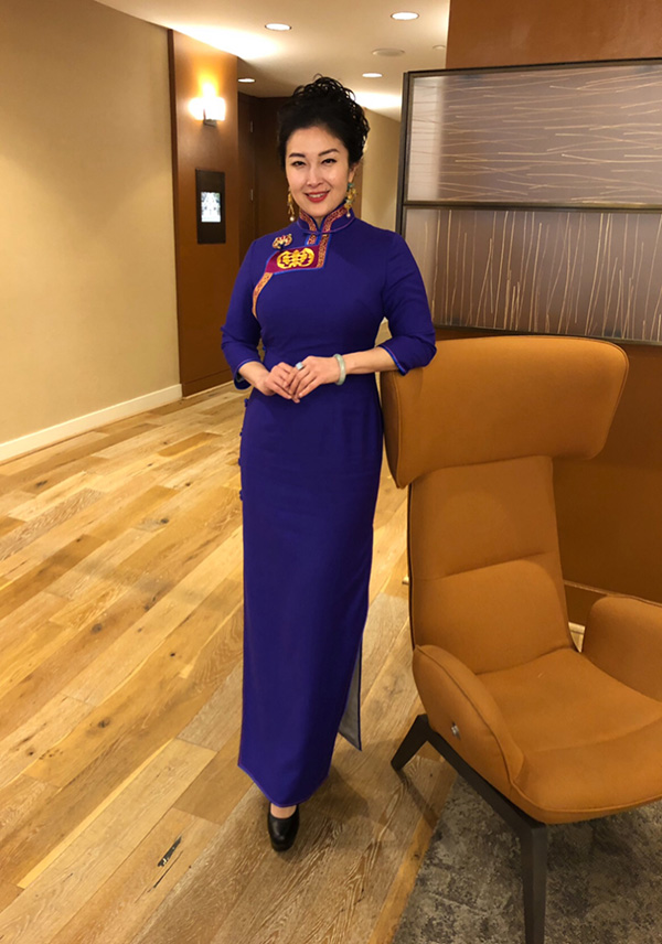 �f��ɽ��λ�����۴��ɂ����Ů��