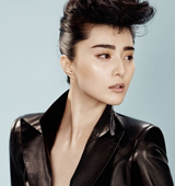 �������ǡ�<em>VOGUE</em>������ Ӣ�������Ըв��b