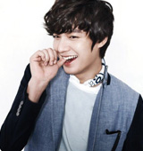 �������Ƭ���ɾ��lչ���к�����