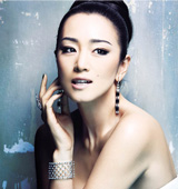 �����ɫ�U���b�����Ը�Ů��