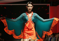 NE��TIGER 2013�������r������SHOW