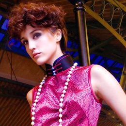 �����Ů������