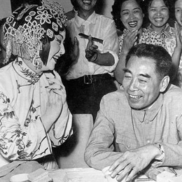 �ܶ�����Ů�݆T�ĺ�Ҋ��Ӱ