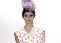 ��ɫ�ǹ��L��