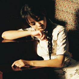 �������zӰ������