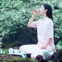 ��η����