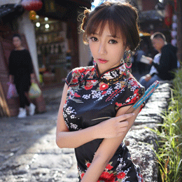 �弃������������Ů���Ž^����������(y��u)�����(zh��n)����