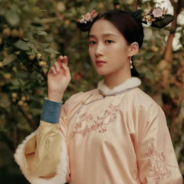 �P��ͮ��ɫ���C���۴����^�������f�r����Ů��